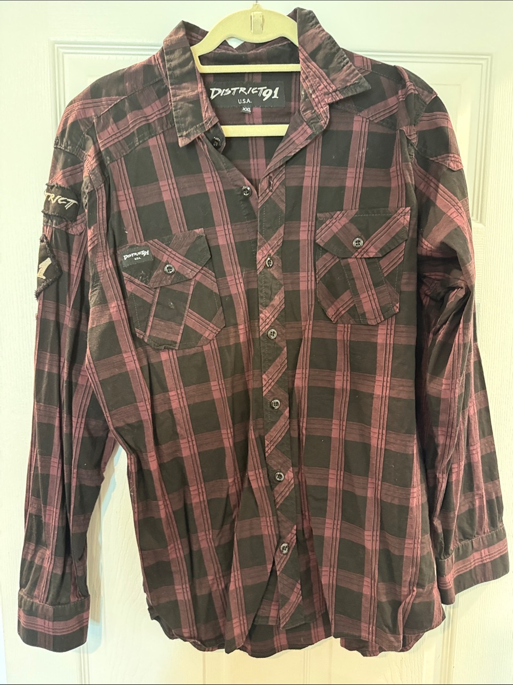 District 91 XXL Men’s Black & Maroon Plaid Button-Down Shirt